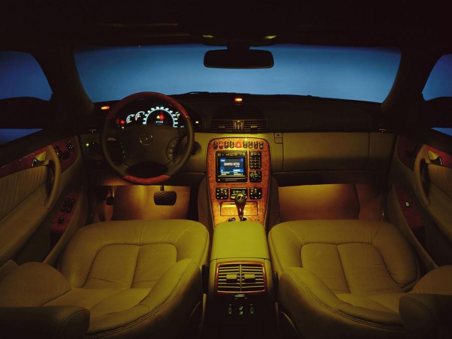  Mercedes-Benz CL500 1999 года  (фото 25 из 30)